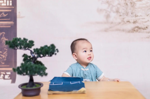 乐山宝宝喊肚子疼怎么回事
